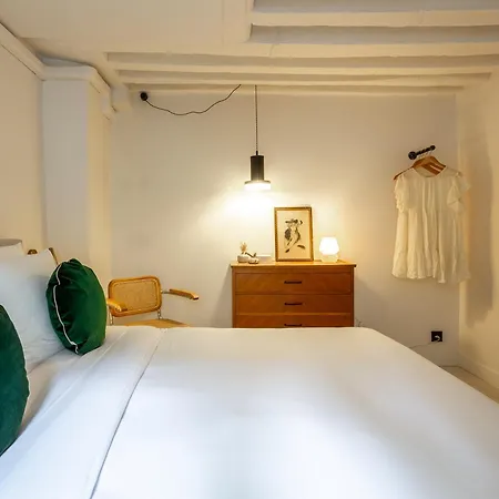 Apartment Habitat Parisien - Saint Sauveur Montorgueil Paris